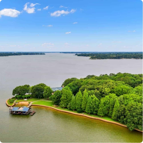 Cedar Creek , Gun Barrel City. Texas